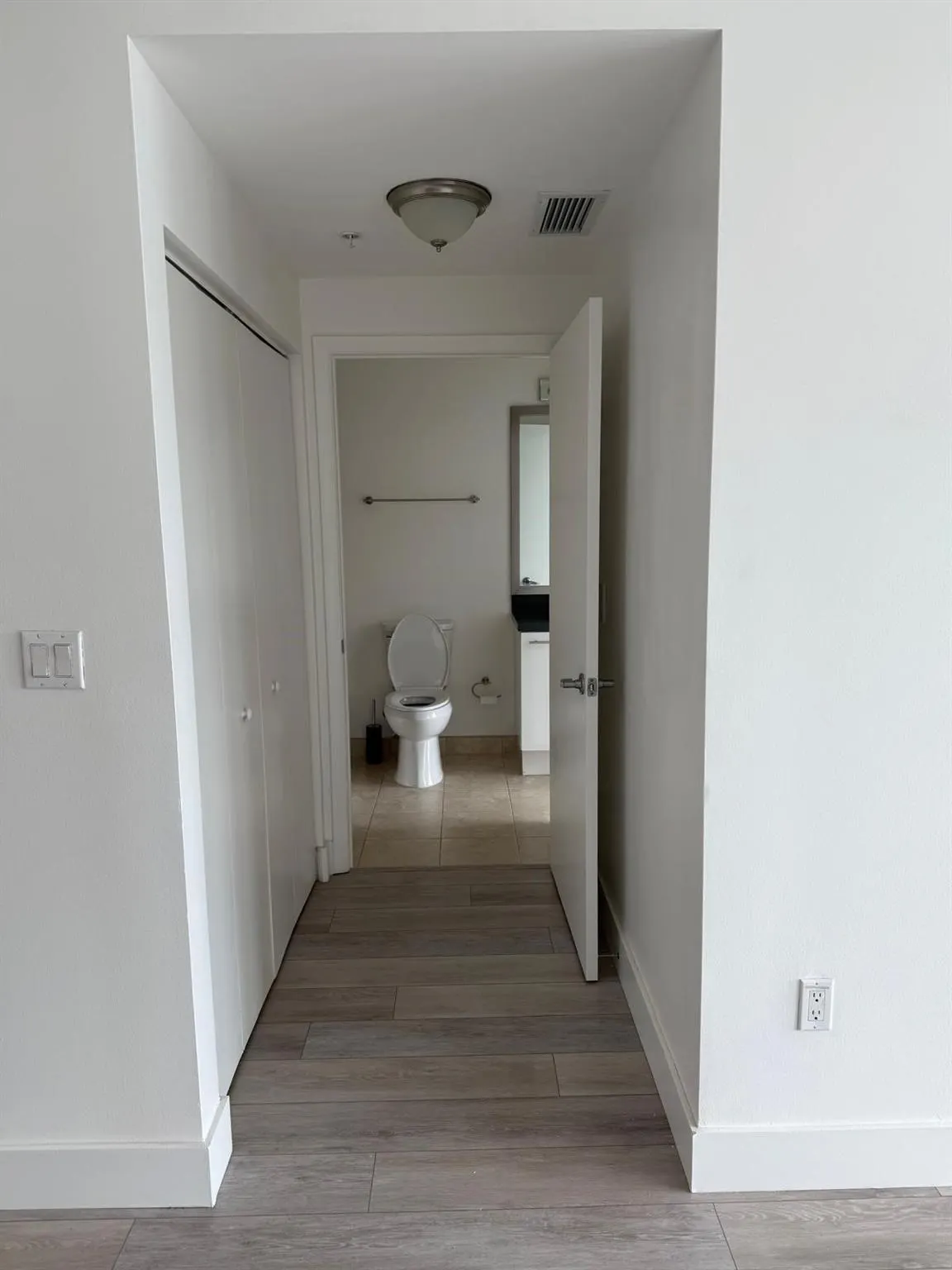90 SW 3rd St, #3912