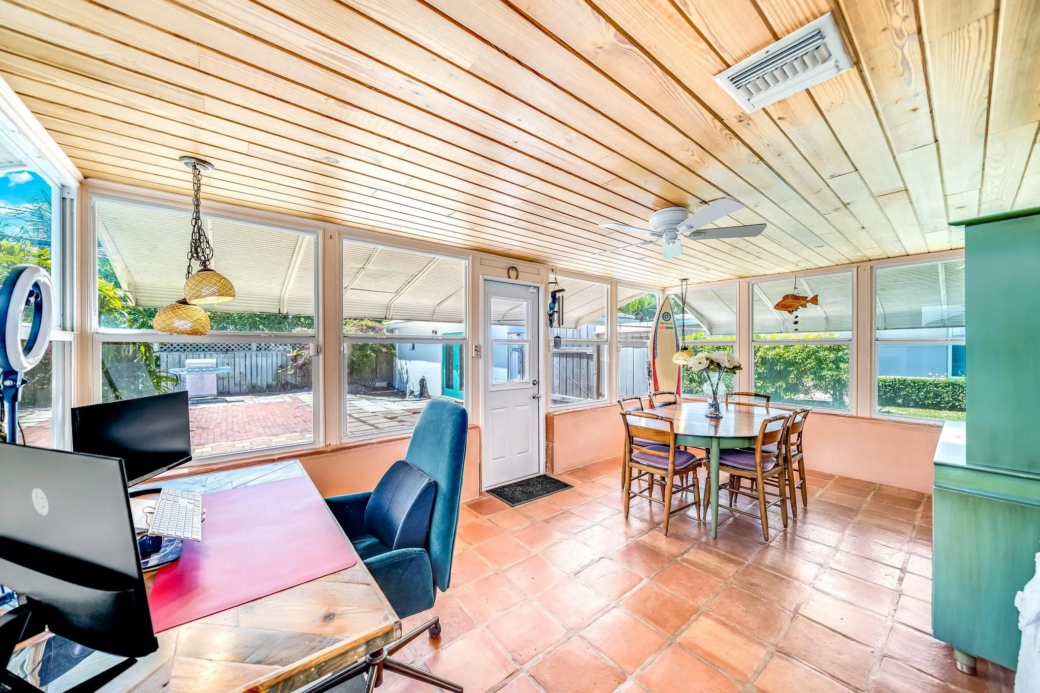 348 Alhambra Pl