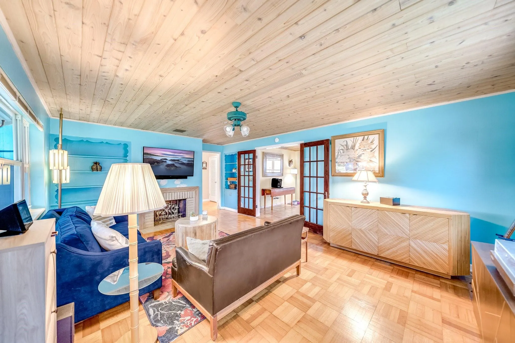 348 Alhambra Pl