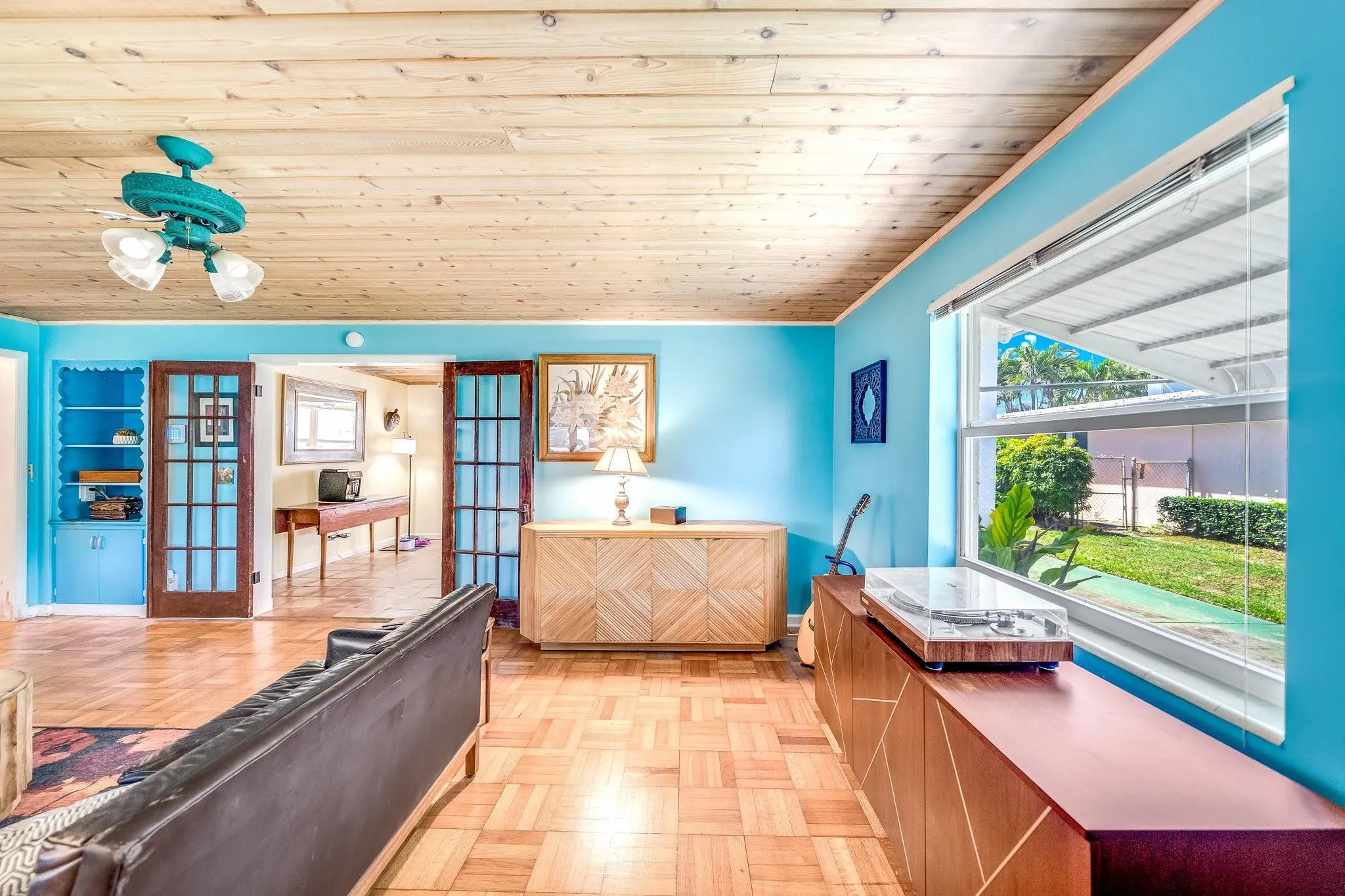 348 Alhambra Pl