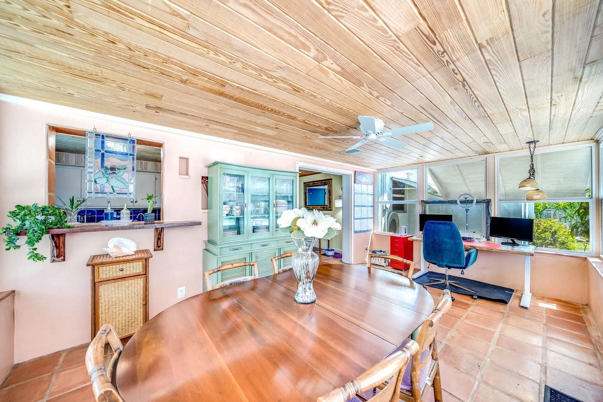 348 Alhambra Pl