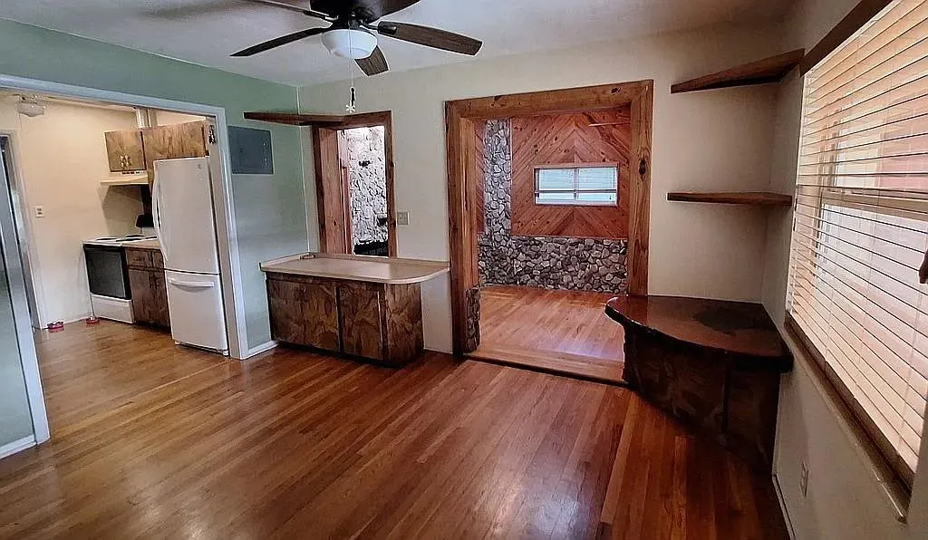 1497 SW 29th Ter