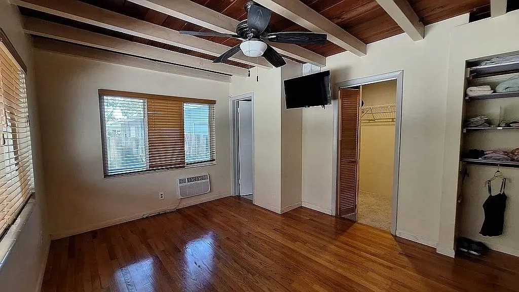 1497 SW 29th Ter