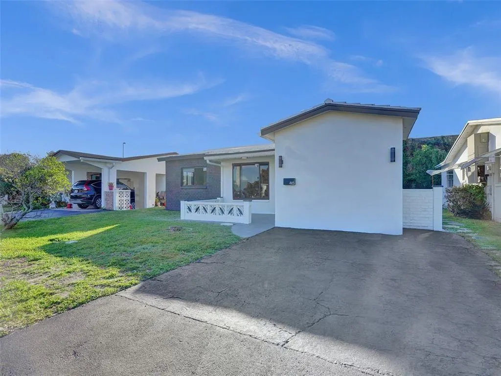 4165 NW 52nd Ave