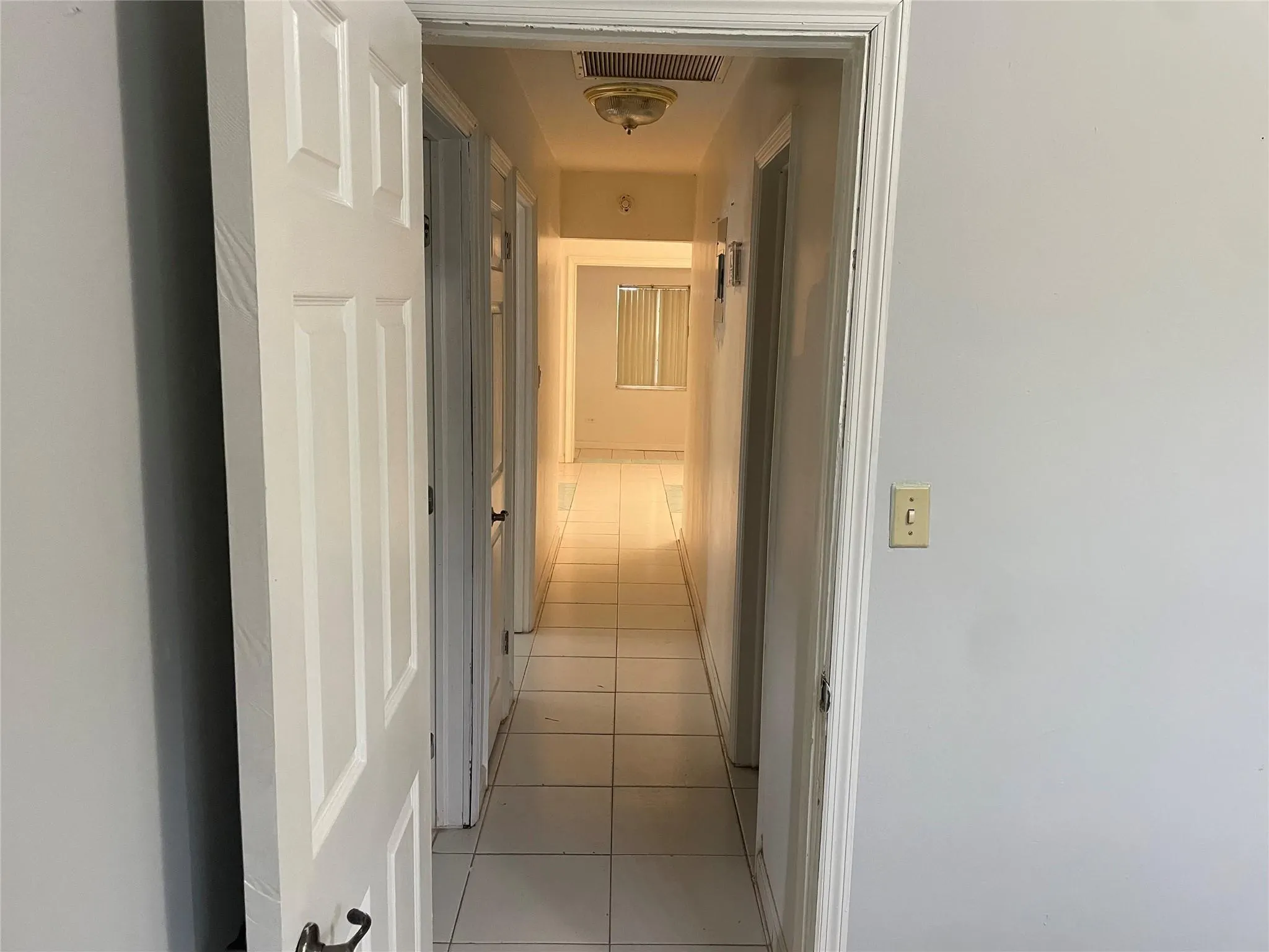 2215 NW 9th Ct