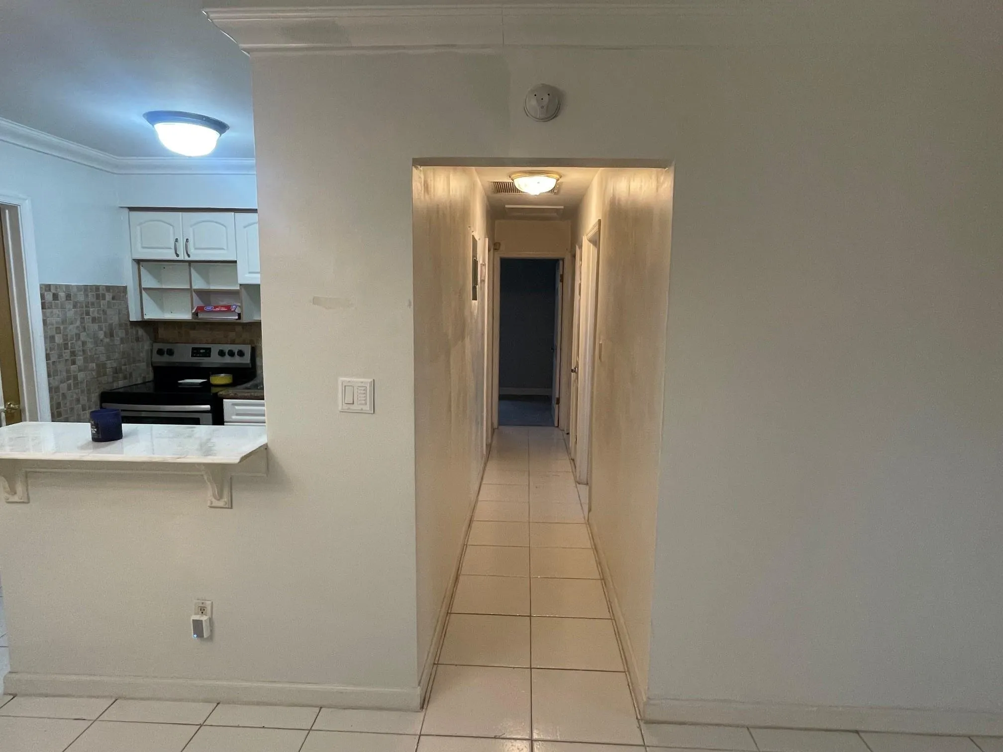 2215 NW 9th Ct