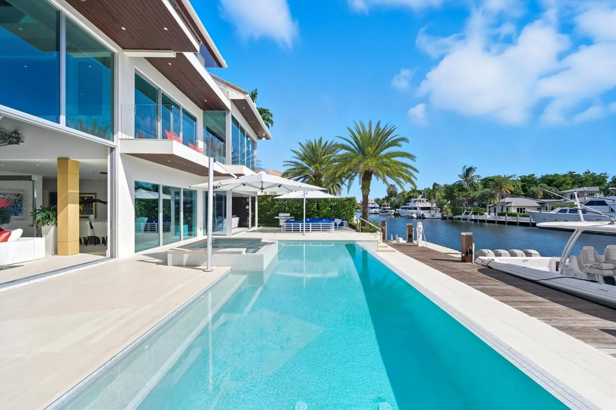 14 N Isla Bahia Dr