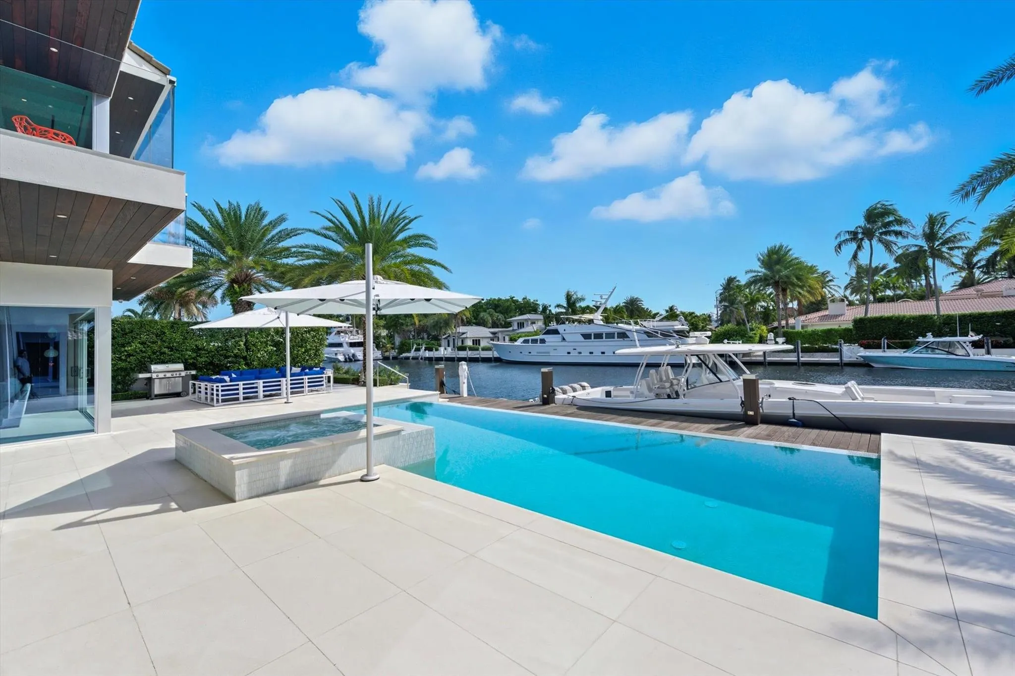 14 N Isla Bahia Dr