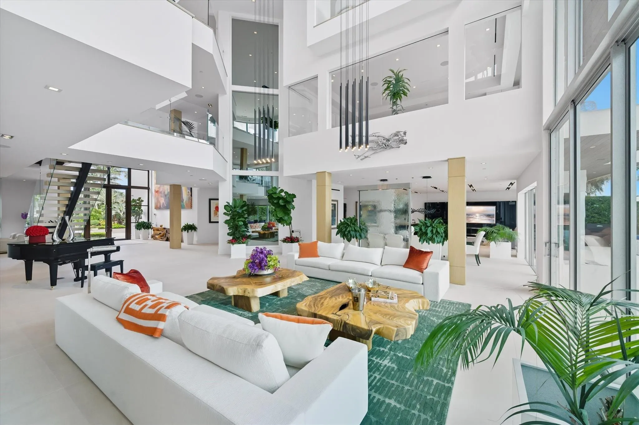 14 N Isla Bahia Dr