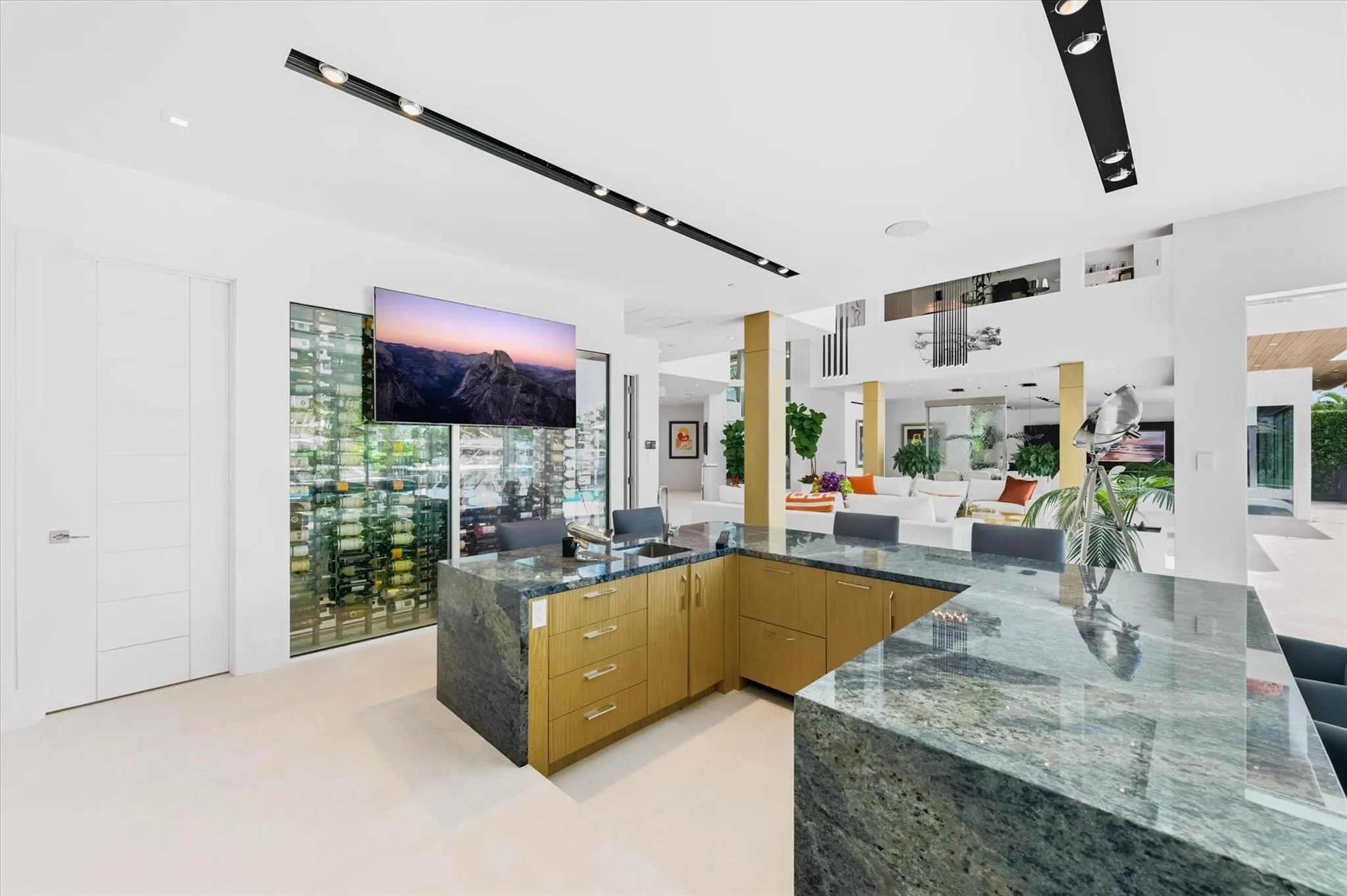 14 N Isla Bahia Dr