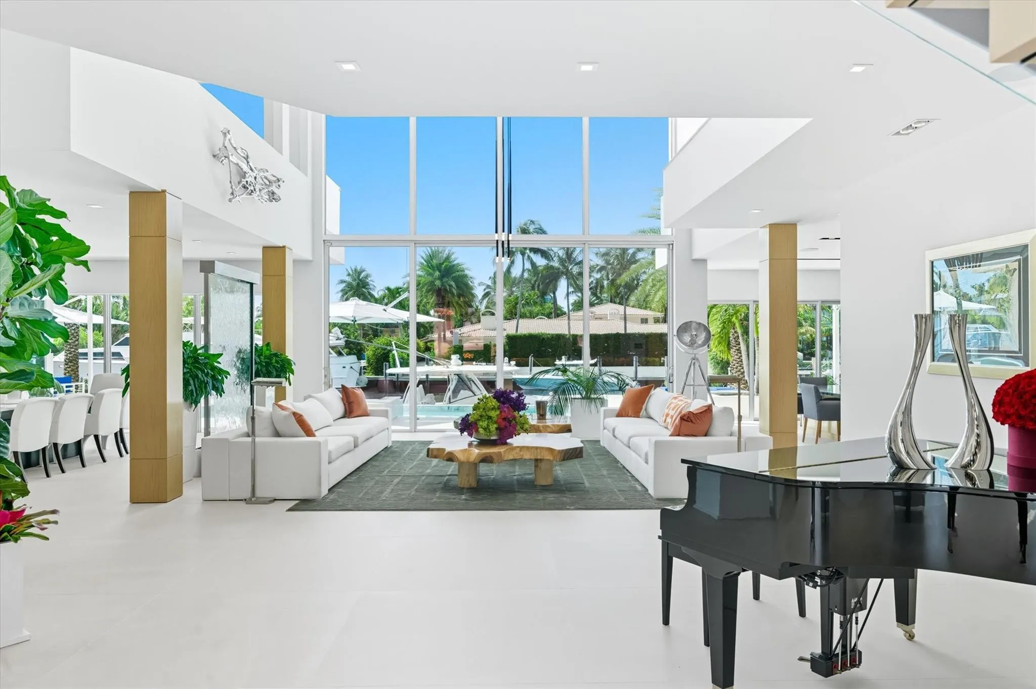 14 N Isla Bahia Dr