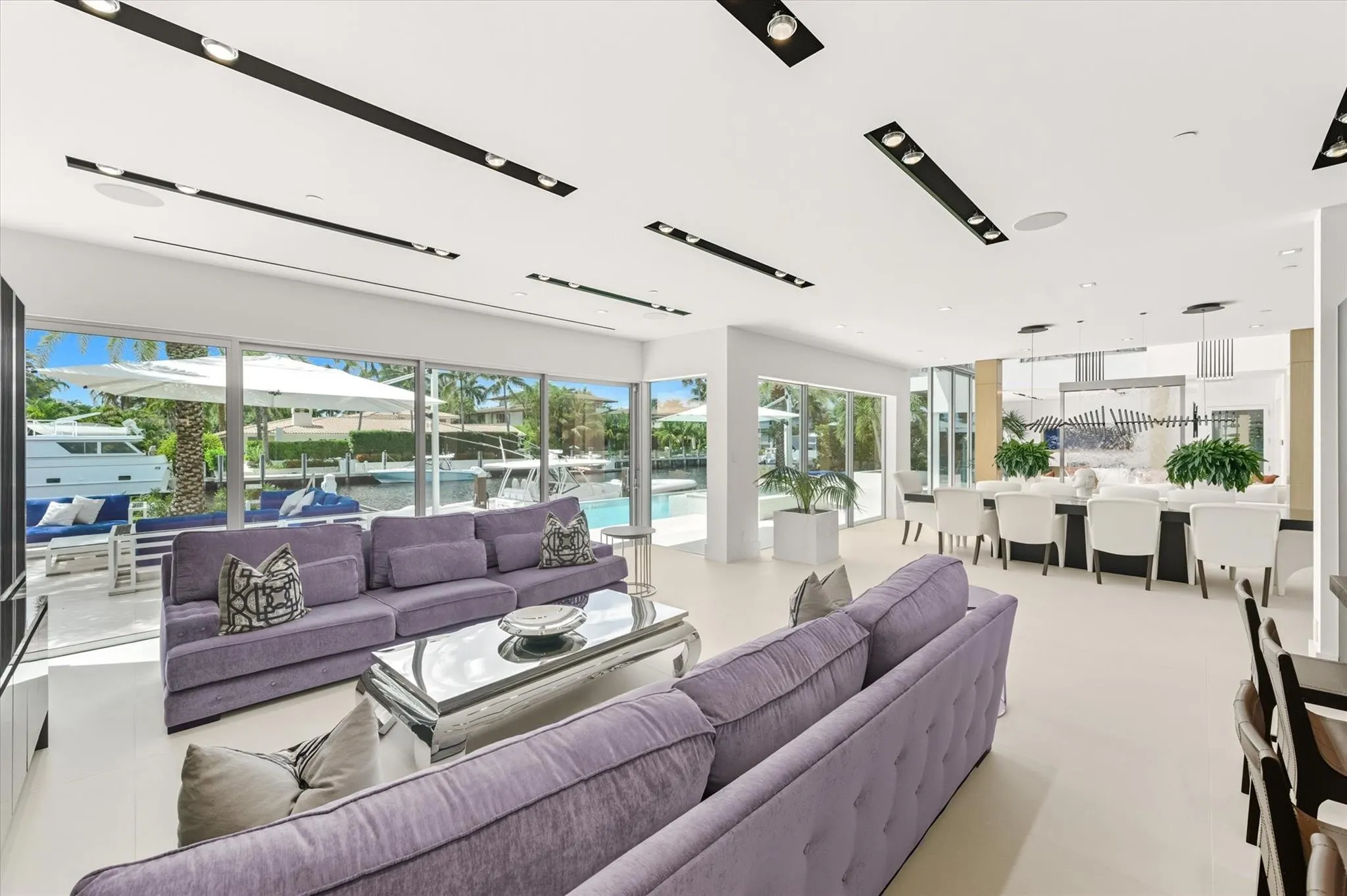 14 N Isla Bahia Dr