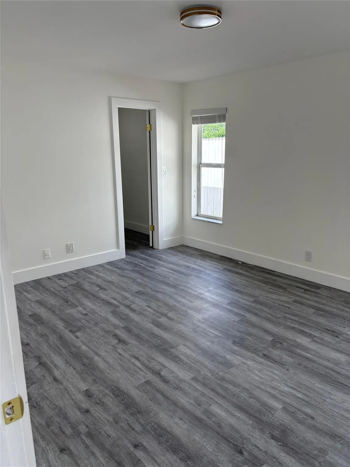 5801 W Commerical Blvd