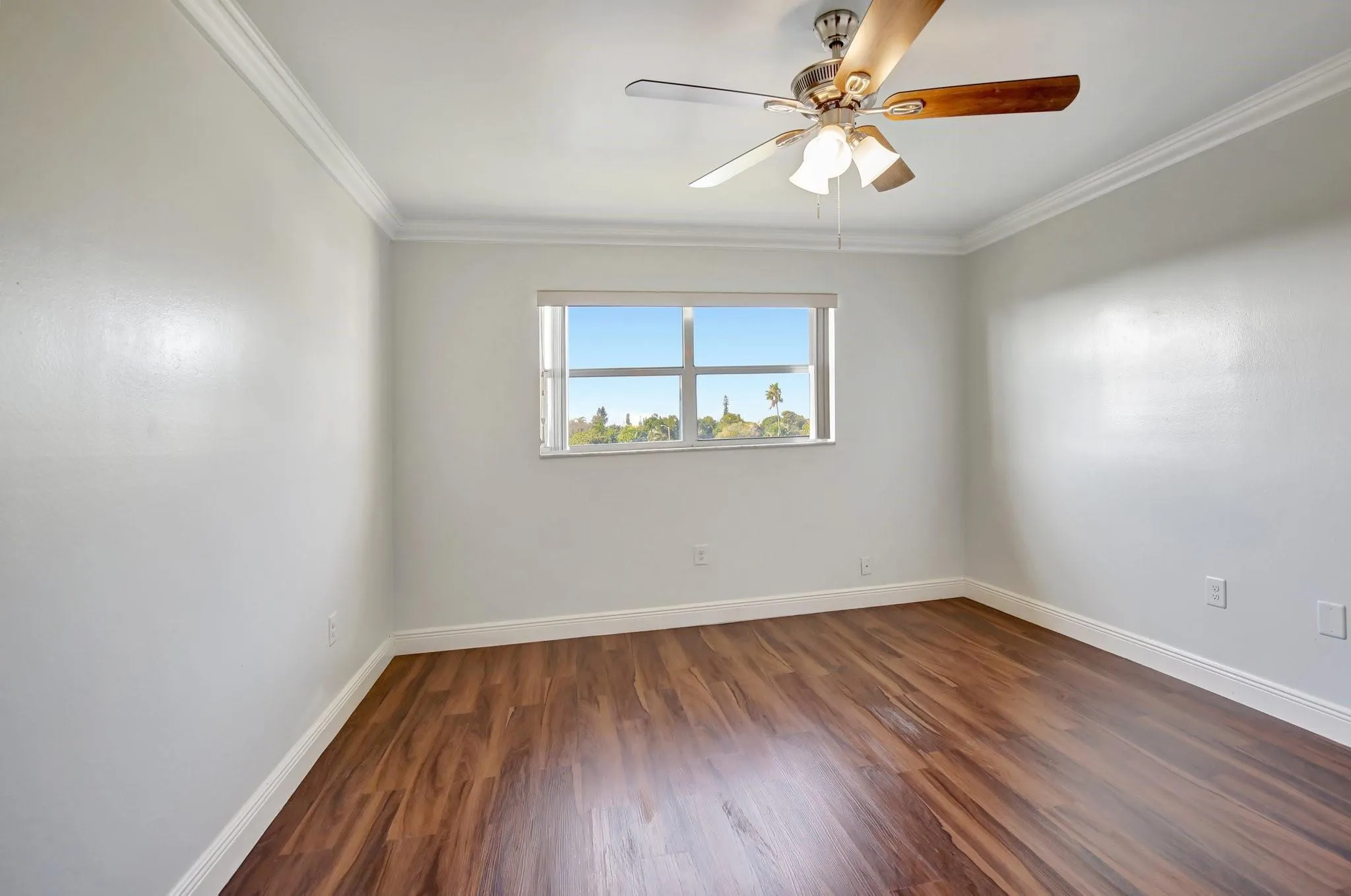 8225 Sunrise Lakes Blvd, #303