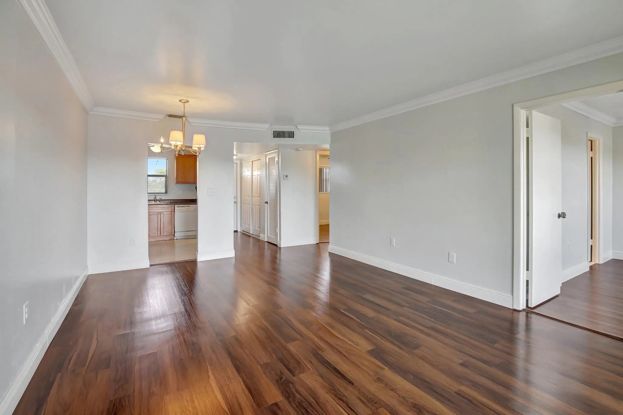 8225 Sunrise Lakes Blvd, #303
