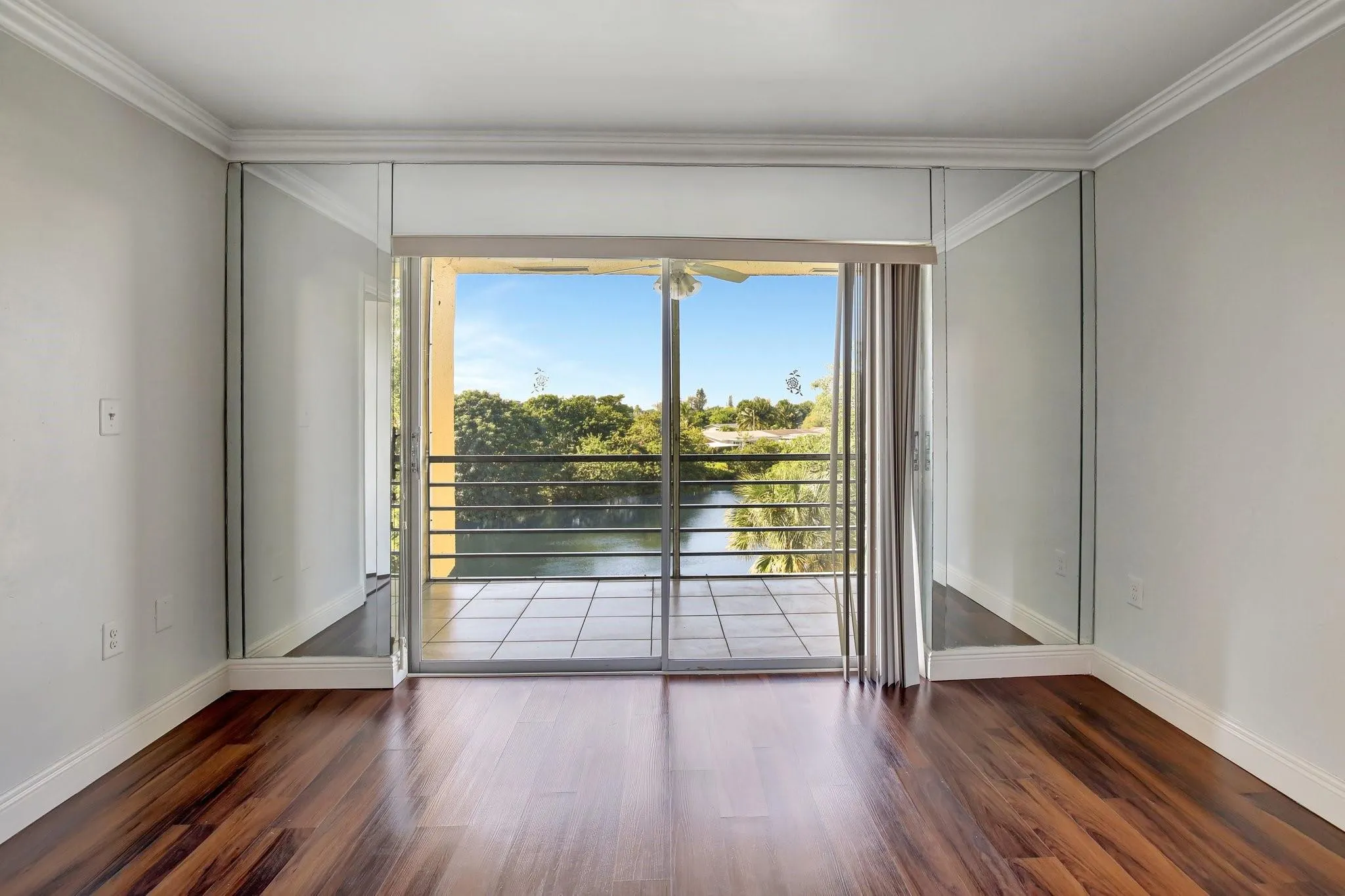 8225 Sunrise Lakes Blvd, #303