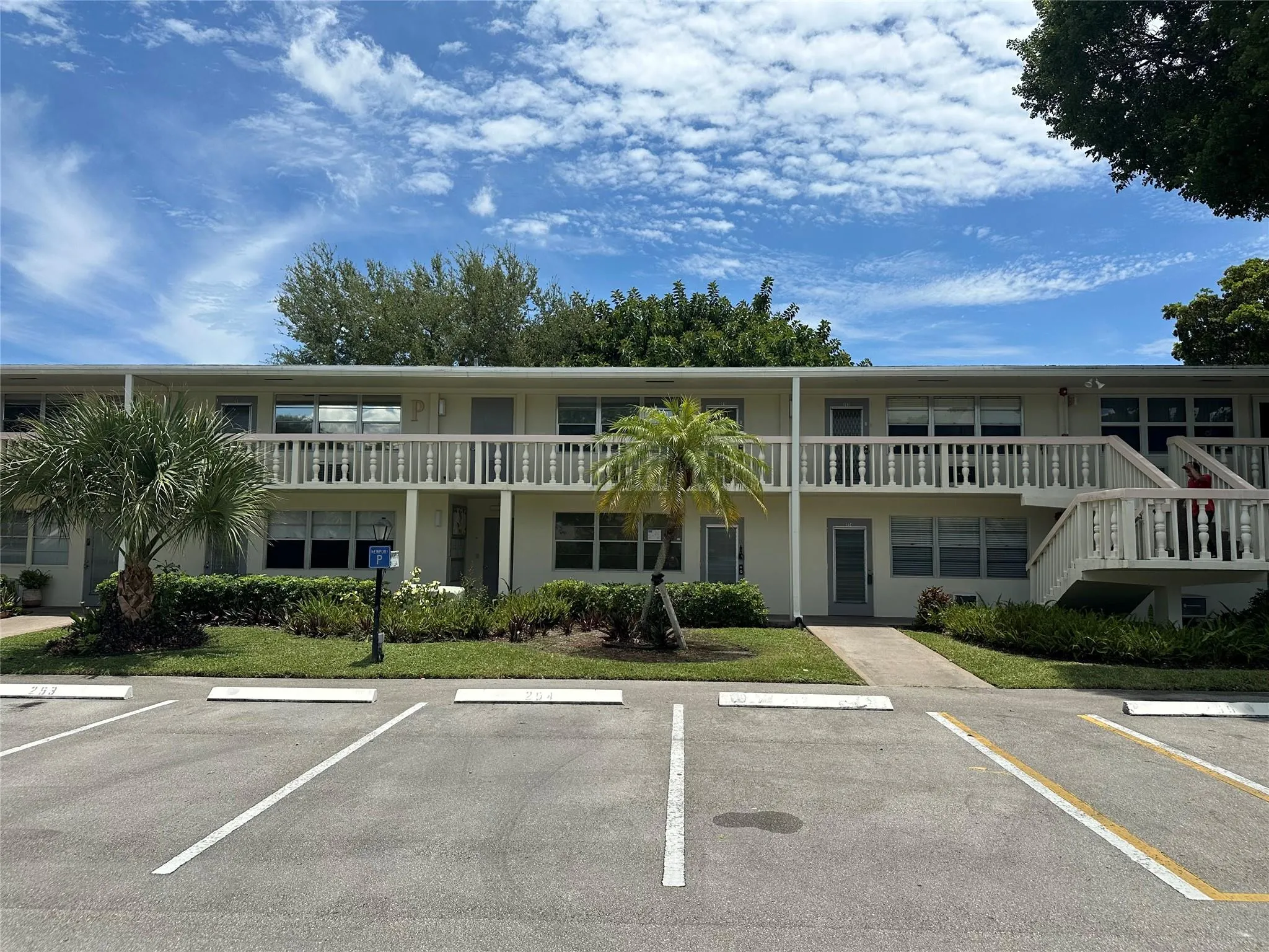 254 Newport P, #254