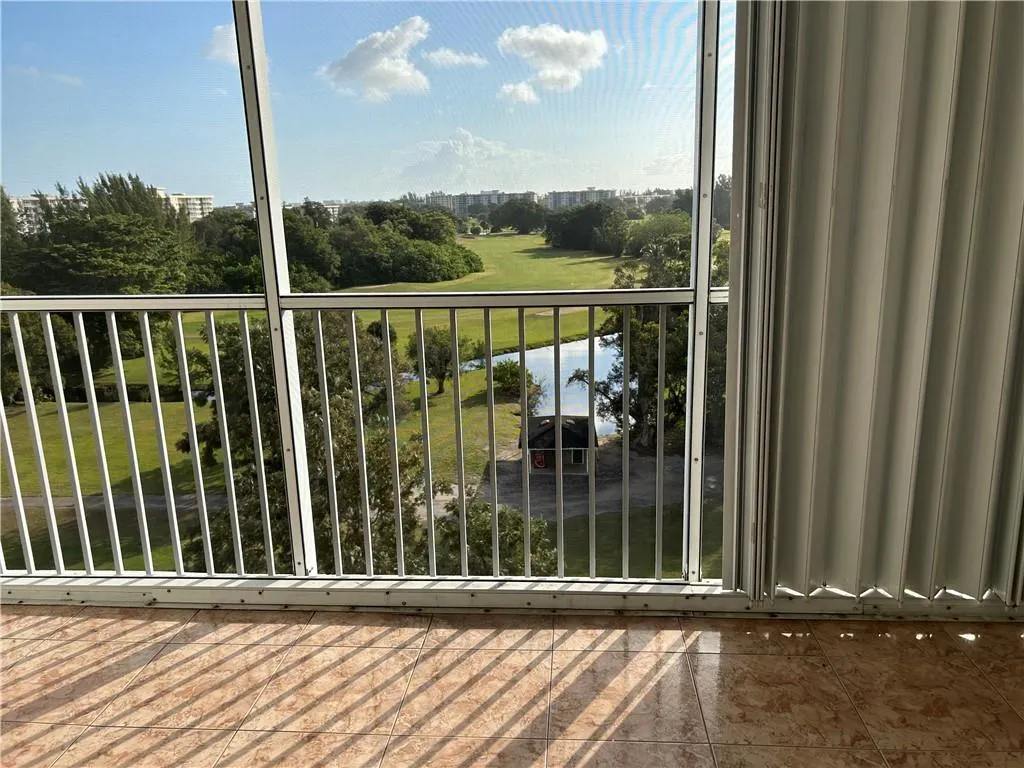 3300 N Palm Aire Dr, #808