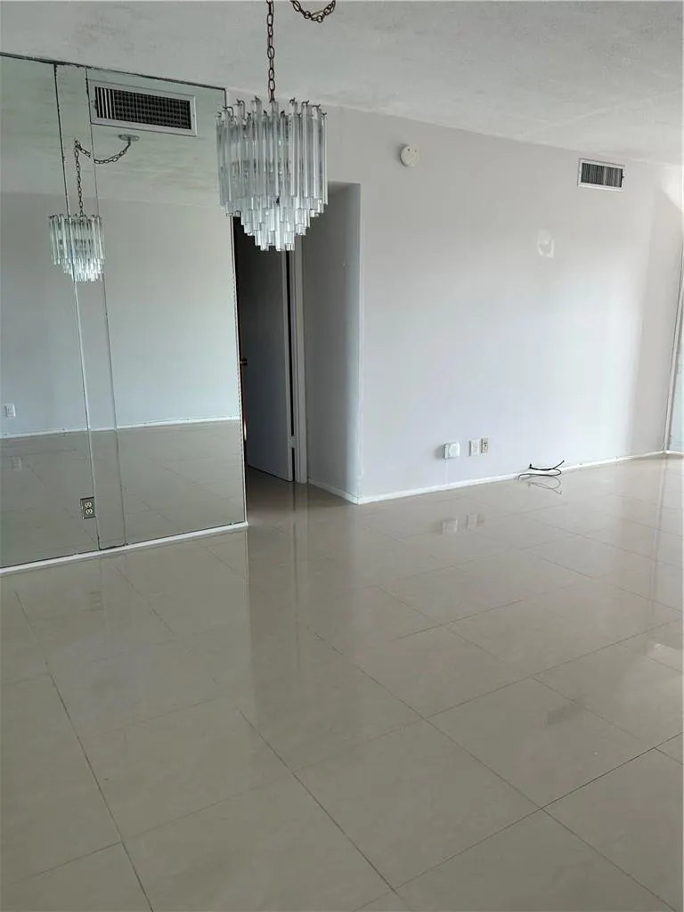 3300 N Palm Aire Dr, #808