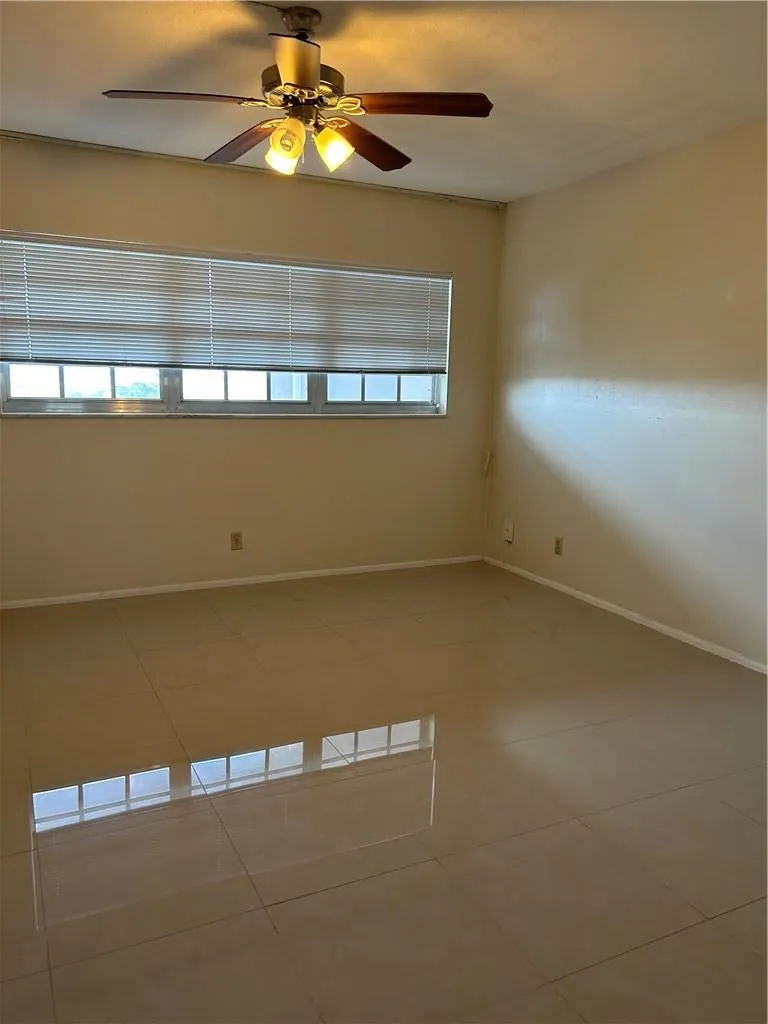 3300 N Palm Aire Dr, #808