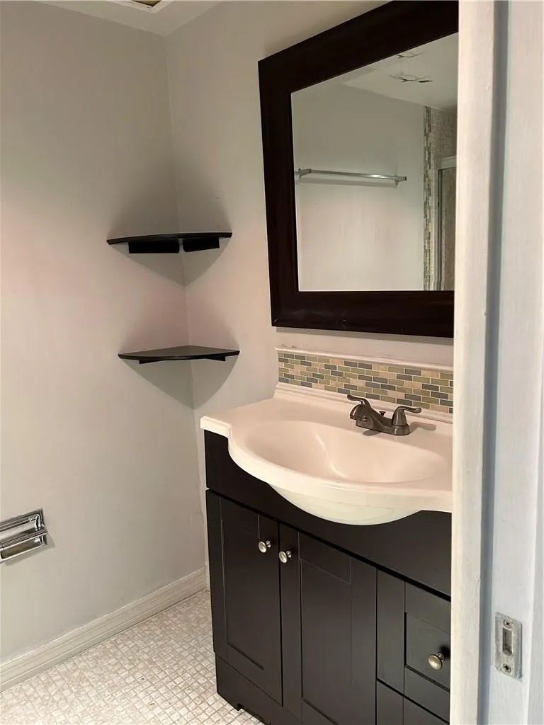 3300 N Palm Aire Dr, #808