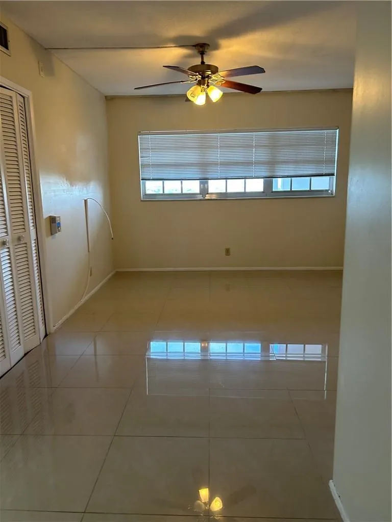 3300 N Palm Aire Dr, #808