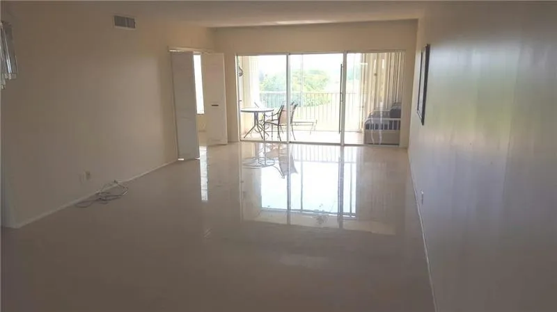 3300 N Palm Aire Dr, #808