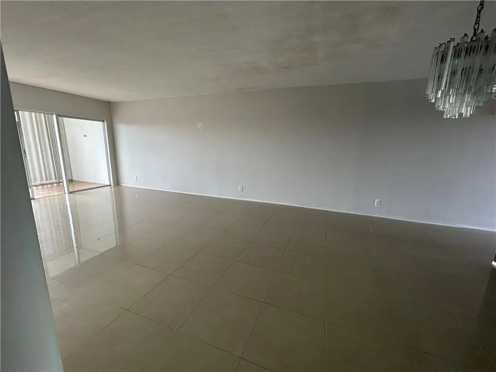 3300 N Palm Aire Dr, #808
