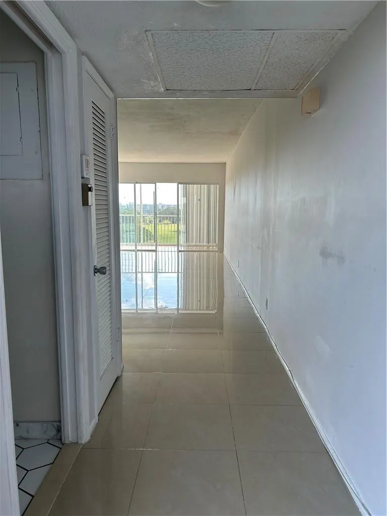 3300 N Palm Aire Dr, #808