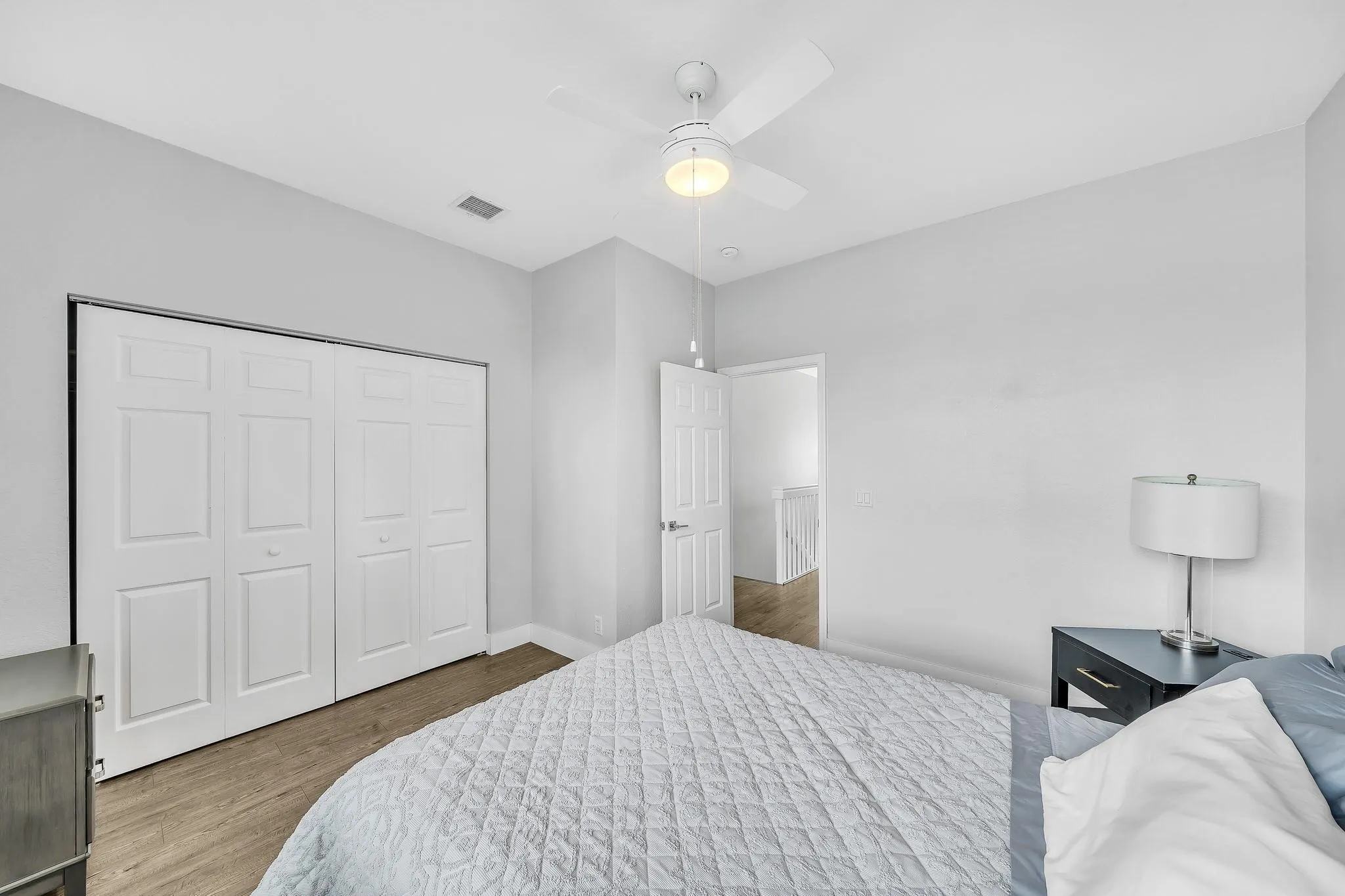1251 NE 32nd St