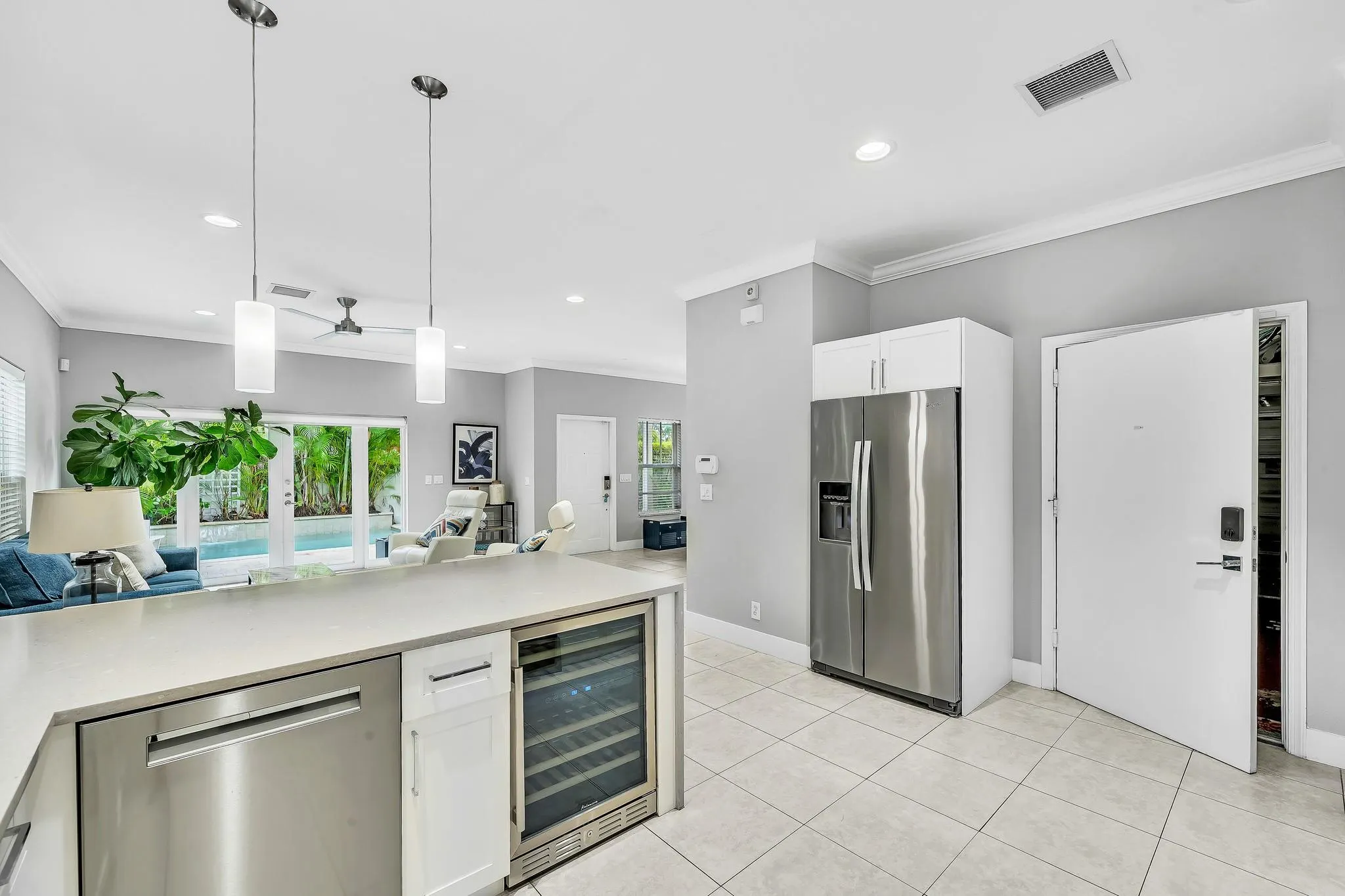 1251 NE 32nd St