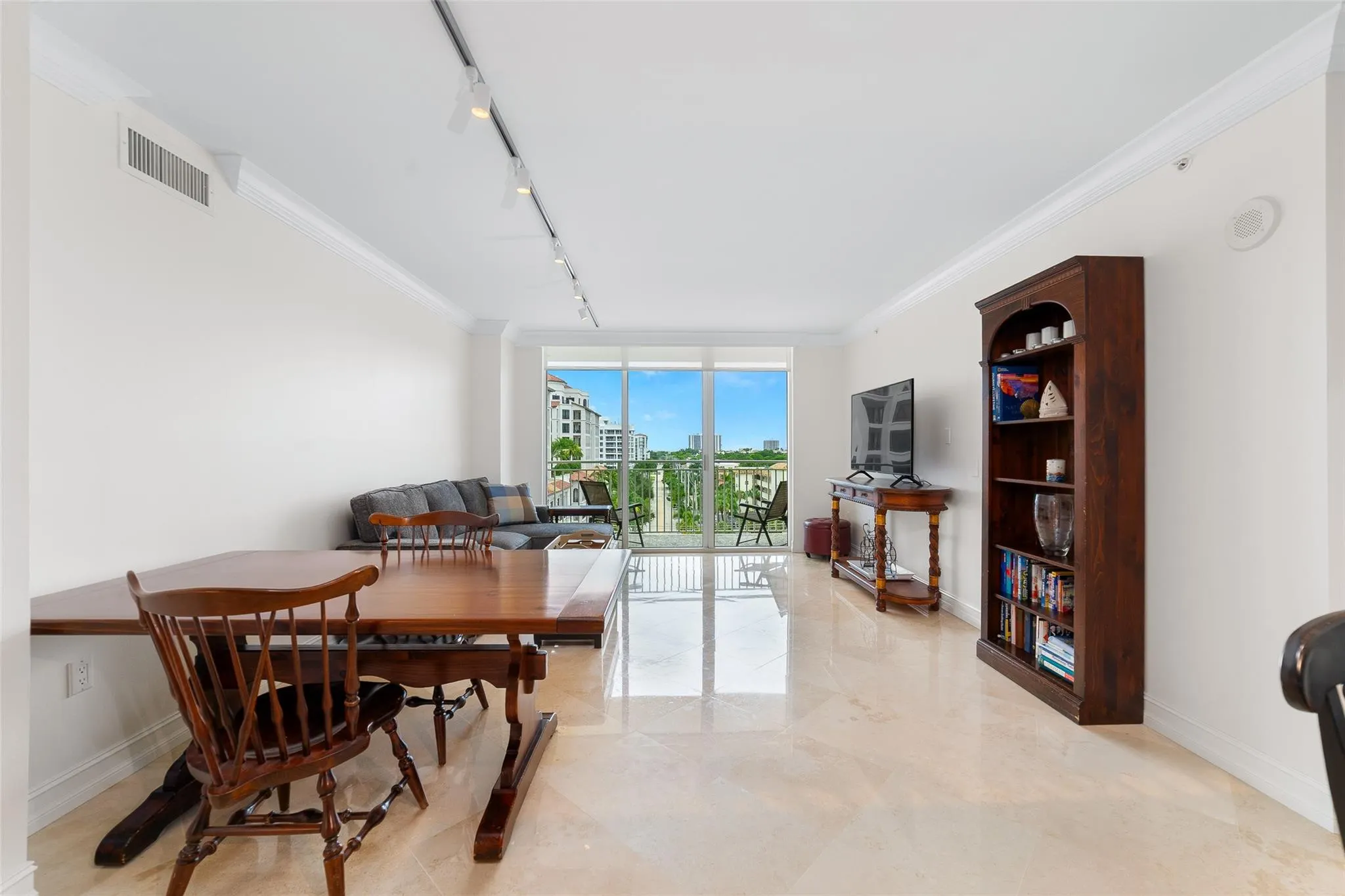 99 SE Mizner Blvd, #603