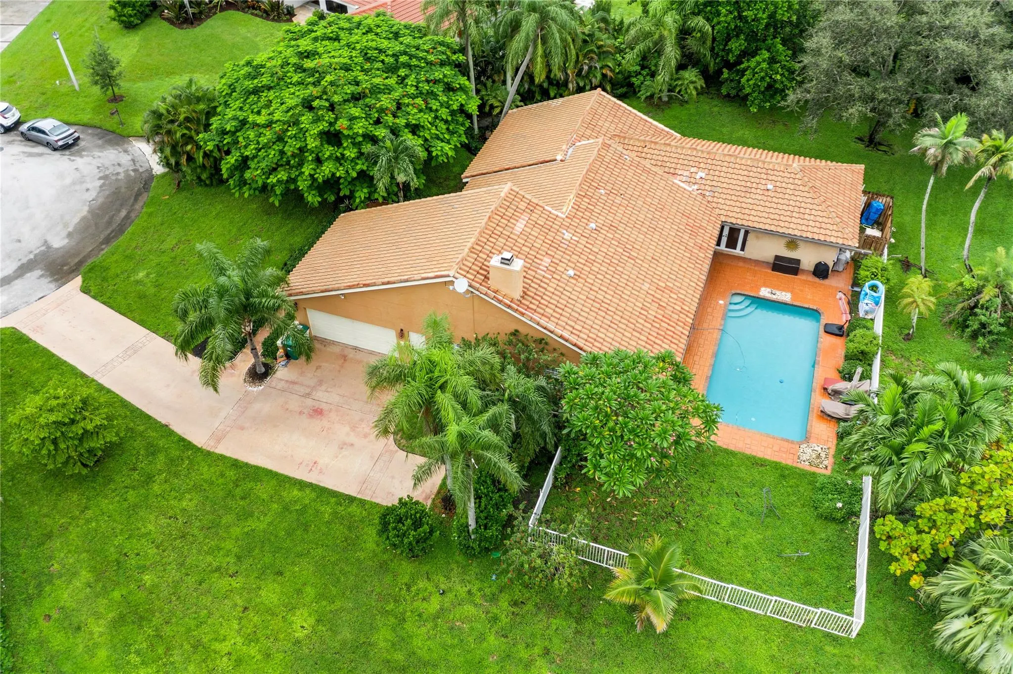 7604 Lexington Ln