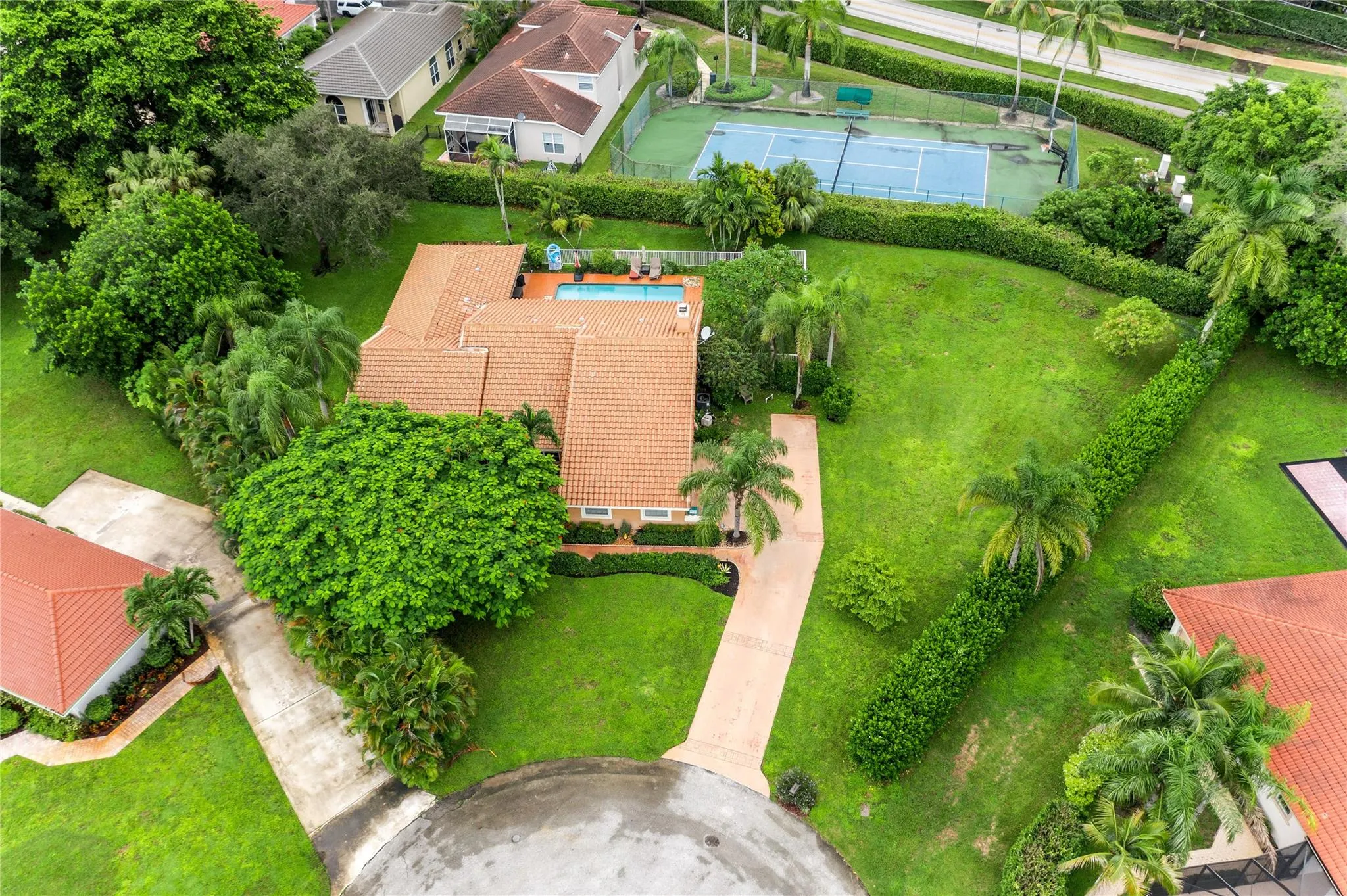 7604 Lexington Ln