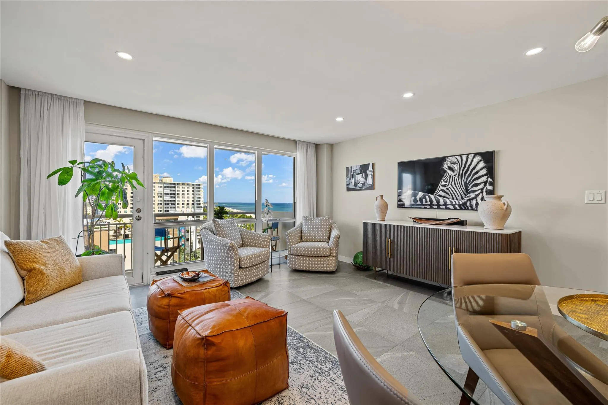133 N Pompano Beach Blvd, #906