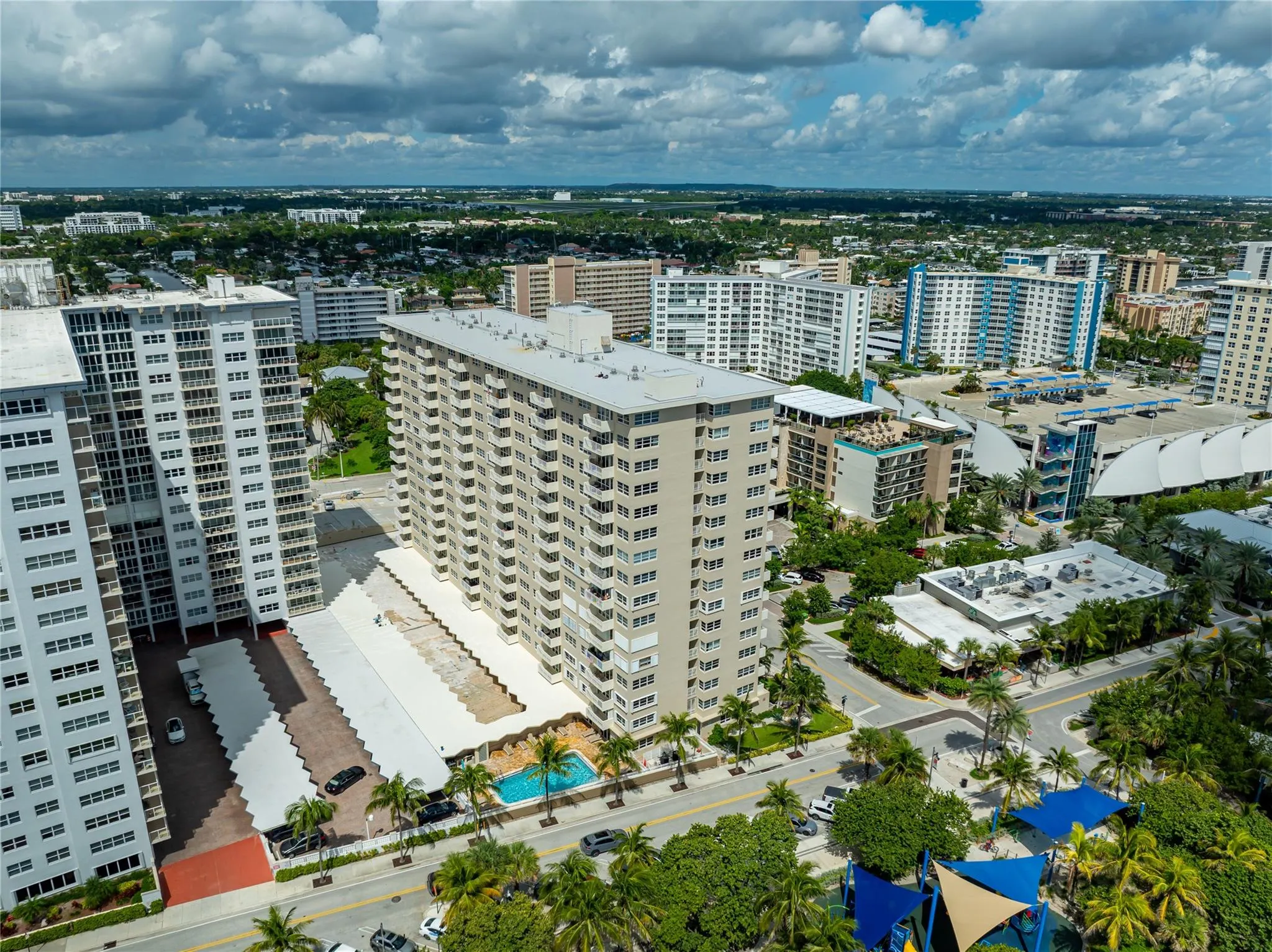 133 N Pompano Beach Blvd, #906