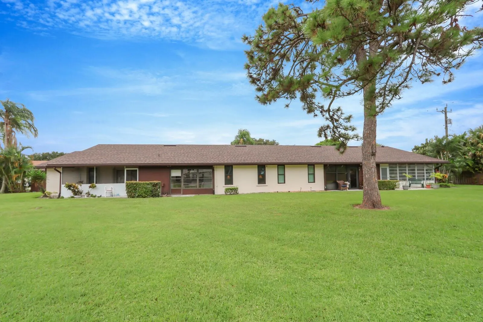 6531 SE Federal Hwy, #G106