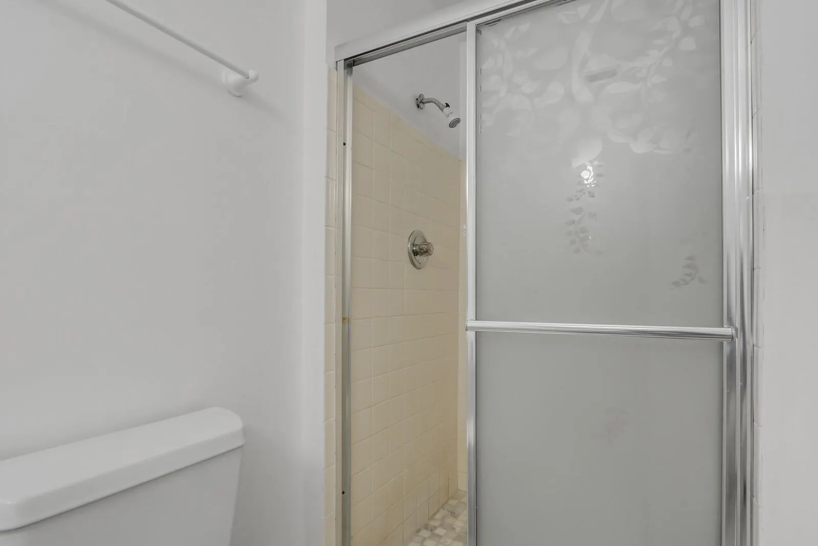 6531 SE Federal Hwy, #G106