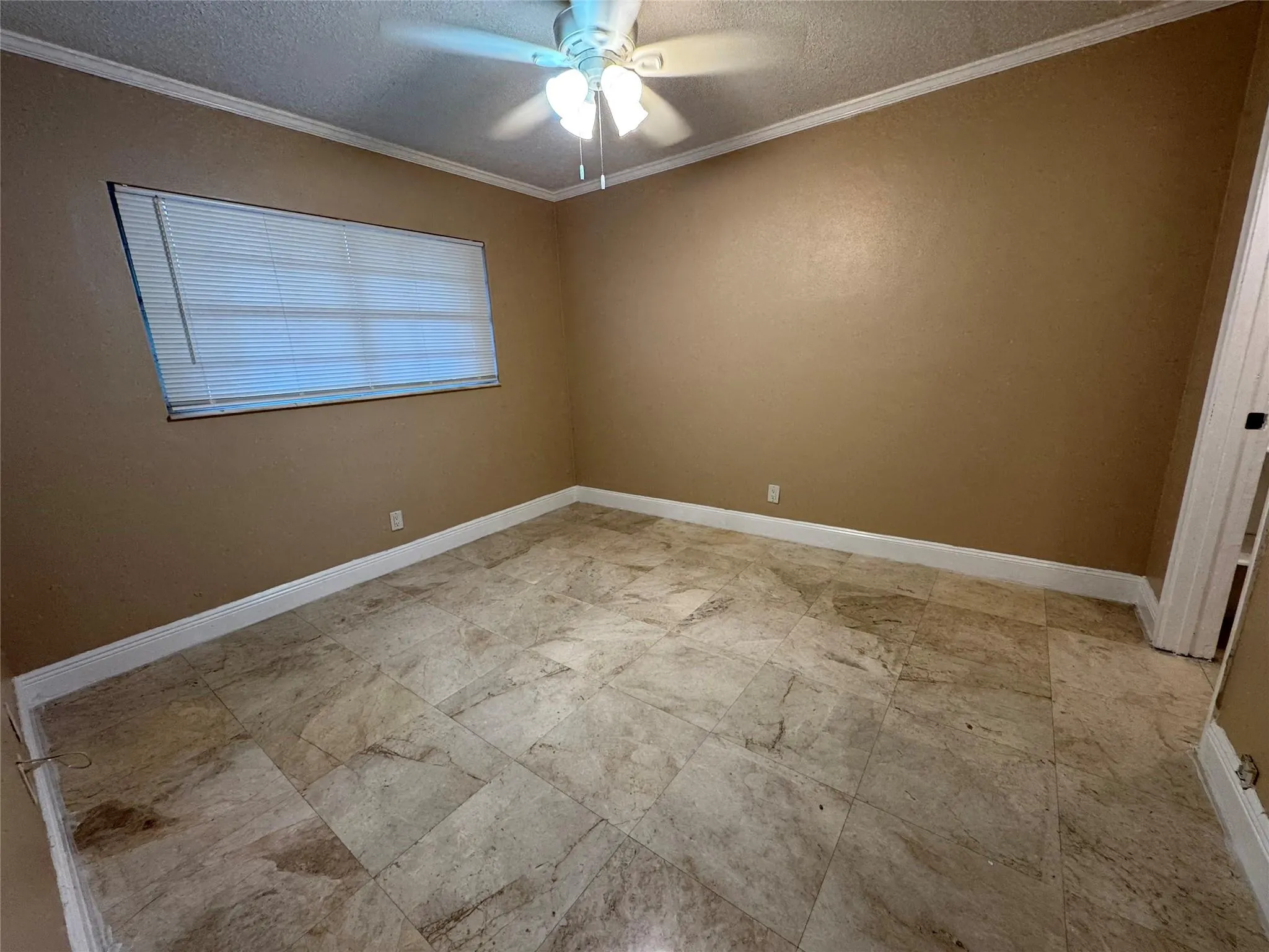 2301 NE 14th Street Causeway, #303w