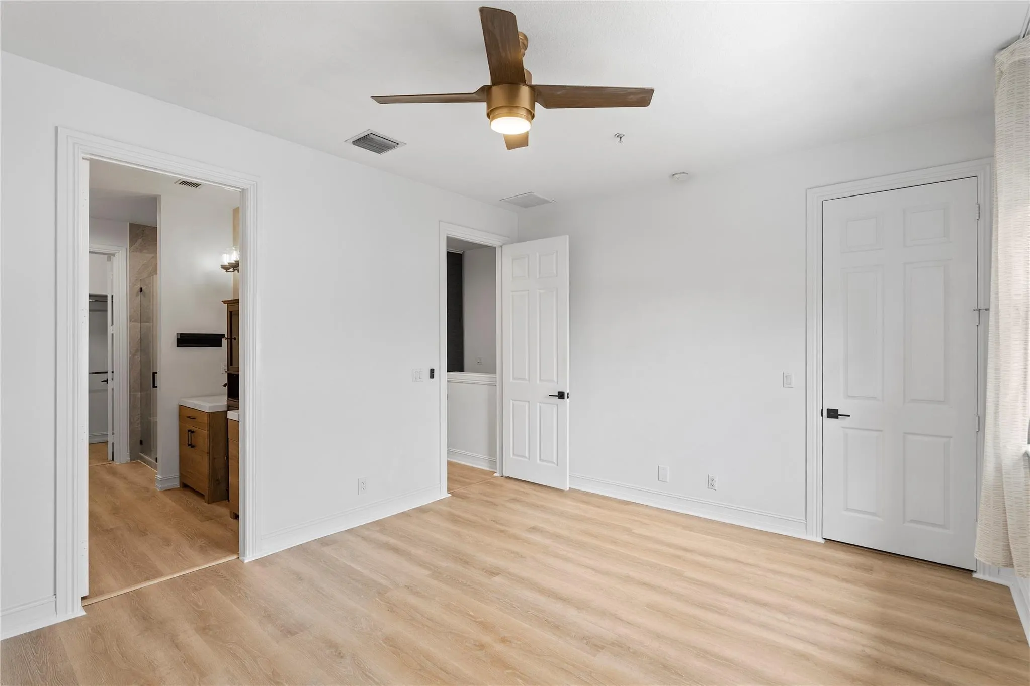 2243 NE 9th Ave