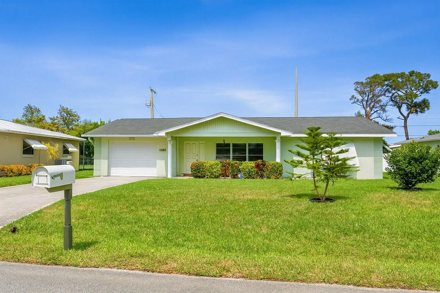 213 E Arbor Ave