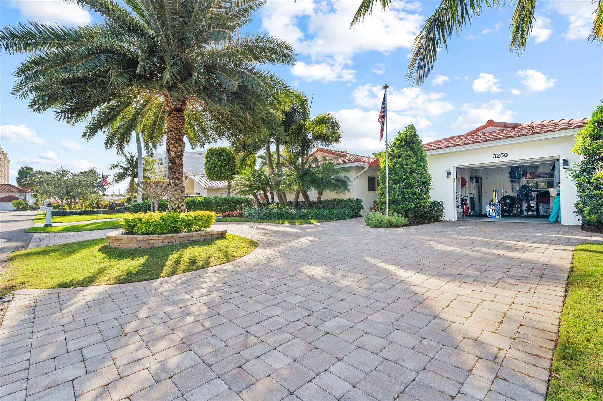 3250 Spanish River Dr