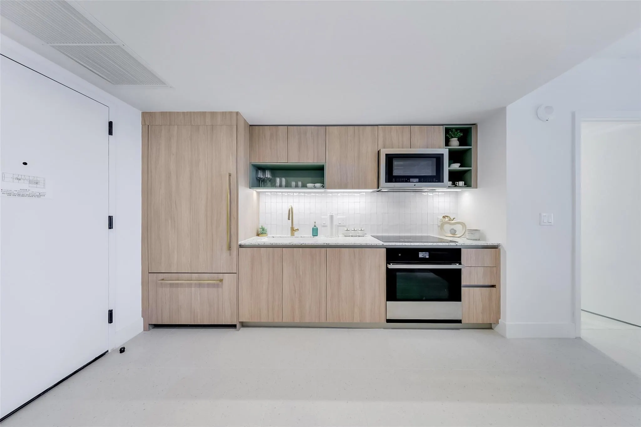 159 NE 6th St, #3113