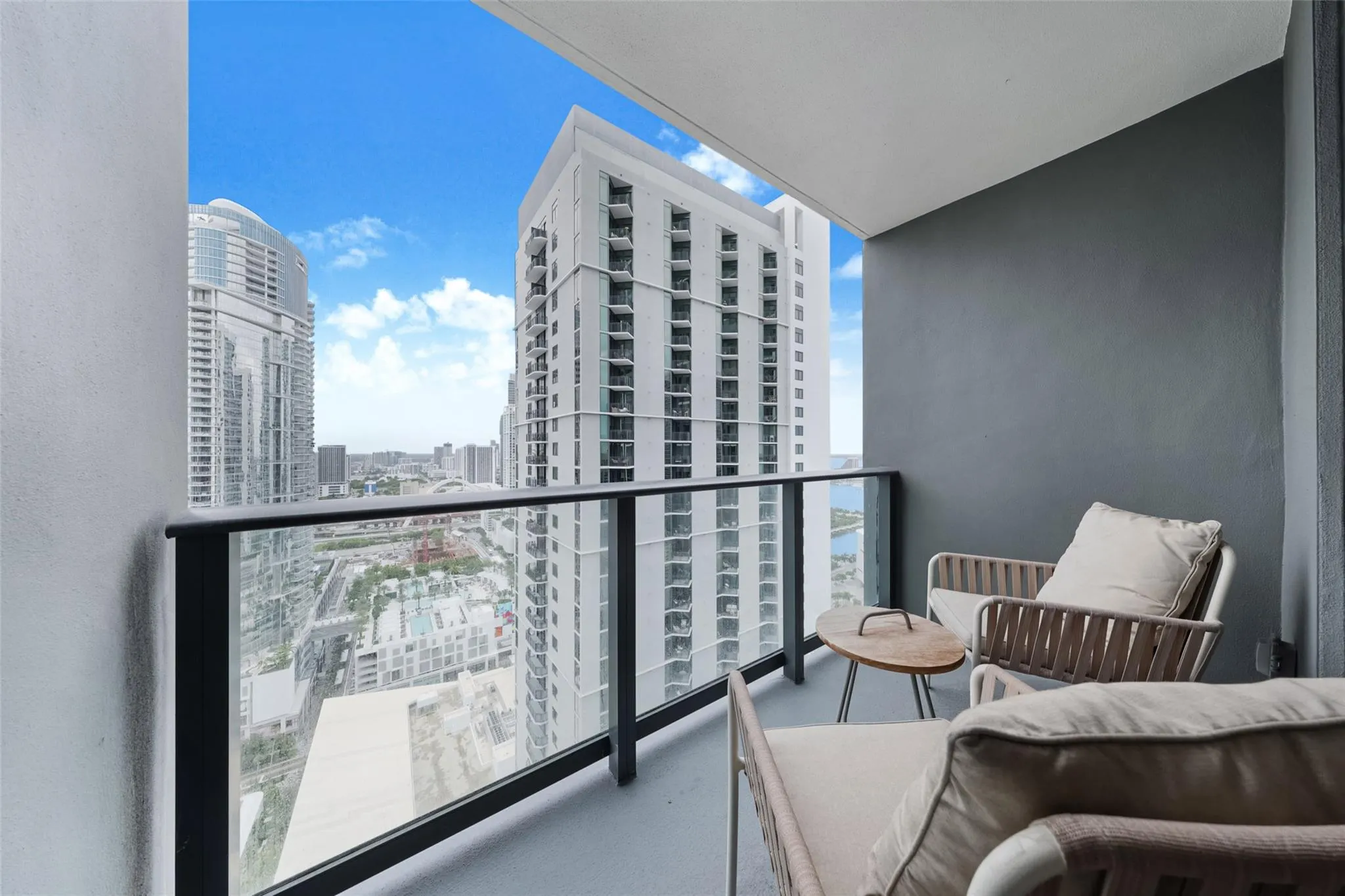 159 NE 6th St, #3113