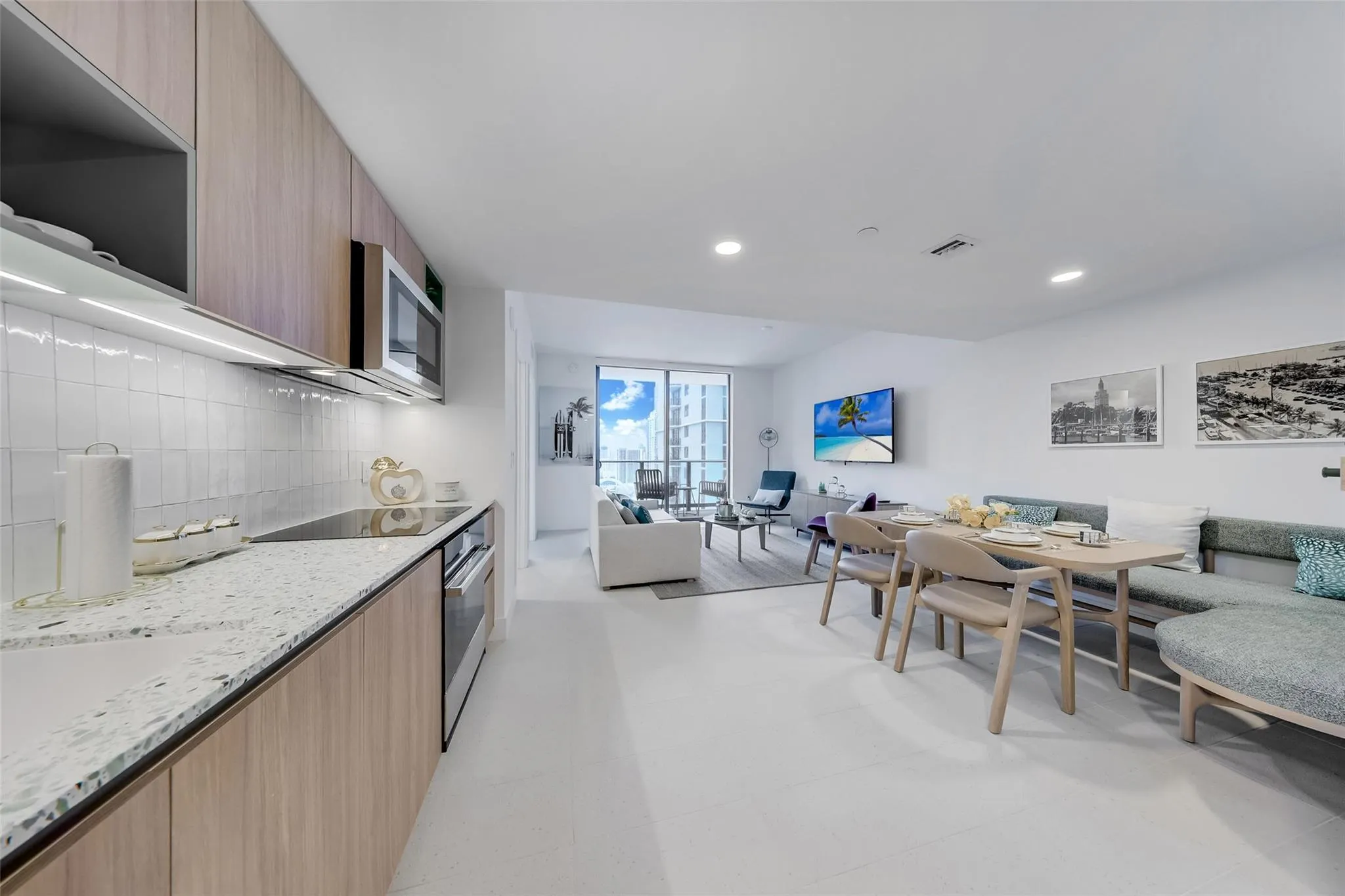 159 NE 6th St, #3113