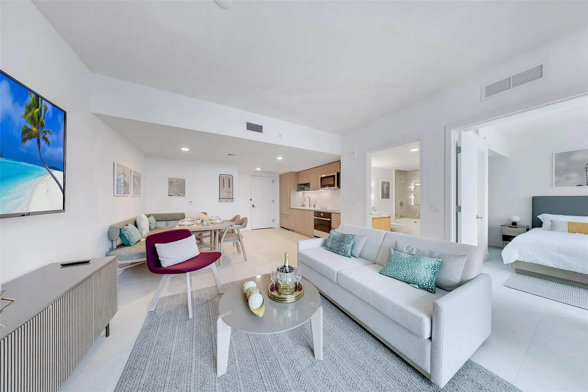 159 NE 6th St, #3113