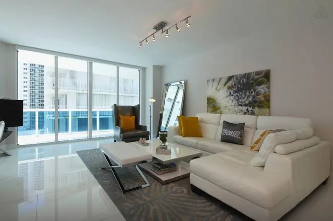 2711 S Ocean Dr, #506