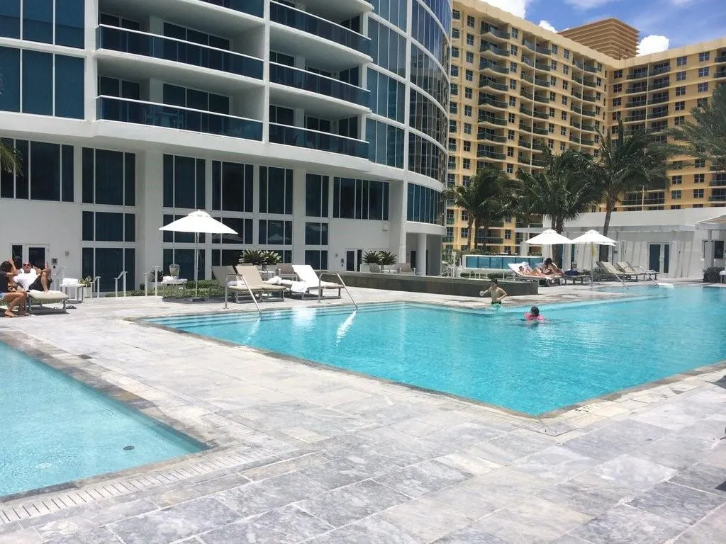 2711 S Ocean Dr, #506