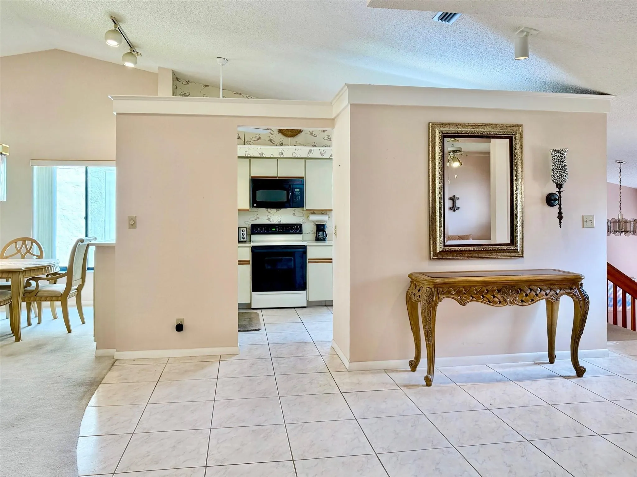 10851 Palm Lake Ave, #202