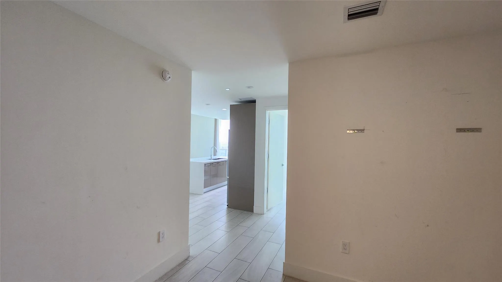 2000 Metropica Way, #1501
